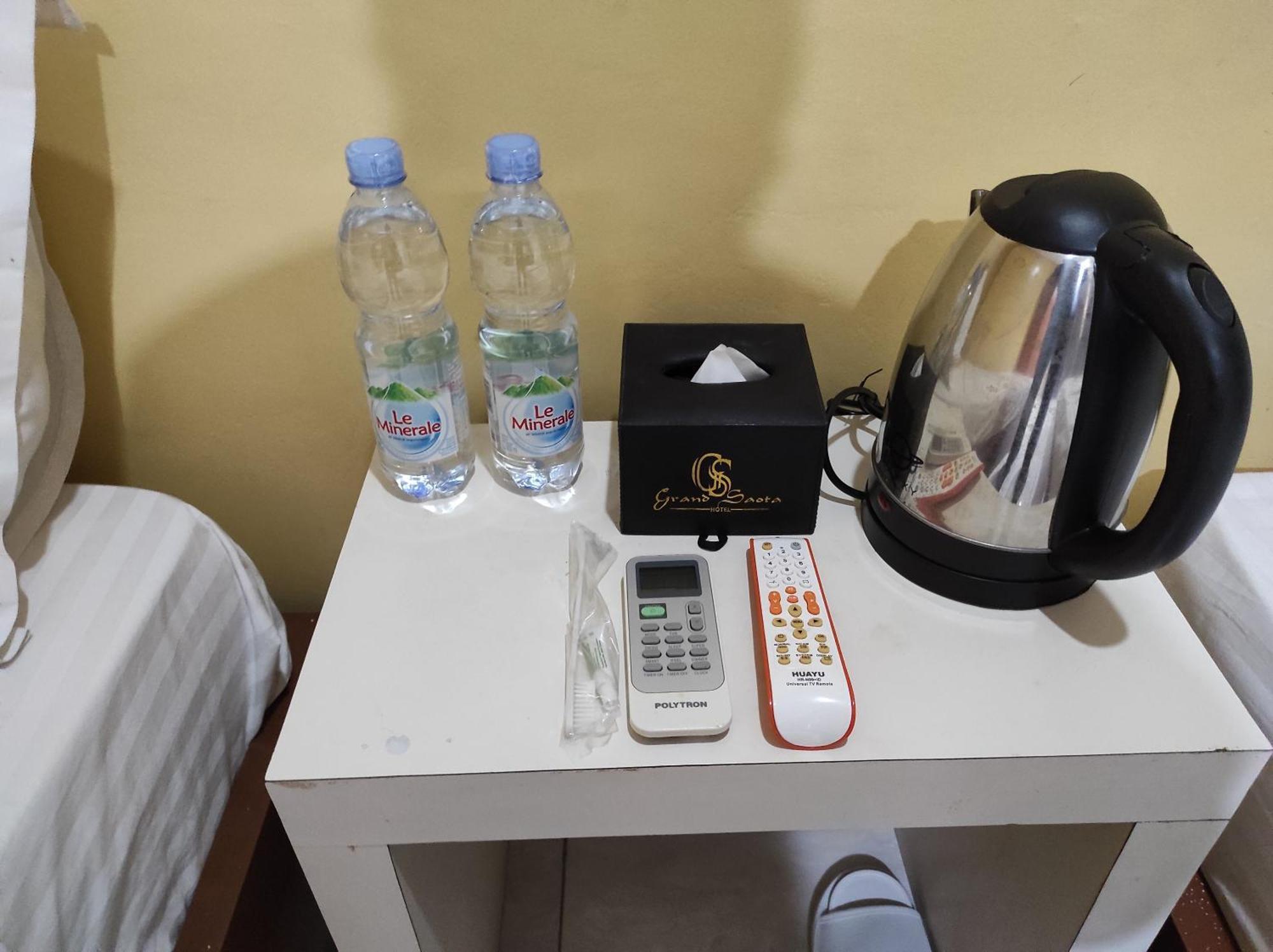 Oyo 93411 Syariah Hotel Tomborang Karema Kültér fotó