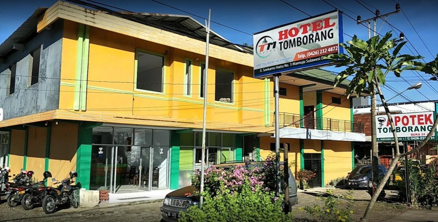 Oyo 93411 Syariah Hotel Tomborang Karema Kültér fotó